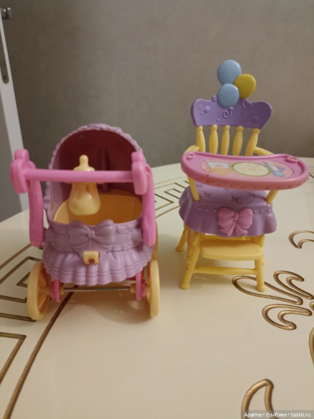Стульчик и коляска для пупсов (фото 2)