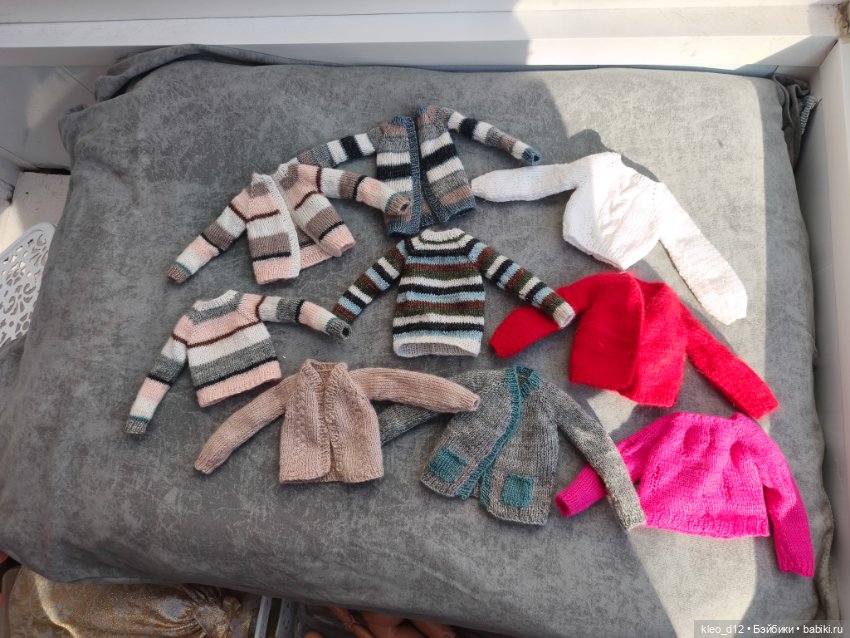 Вязаные вещи для кукол — Одежда для кукол