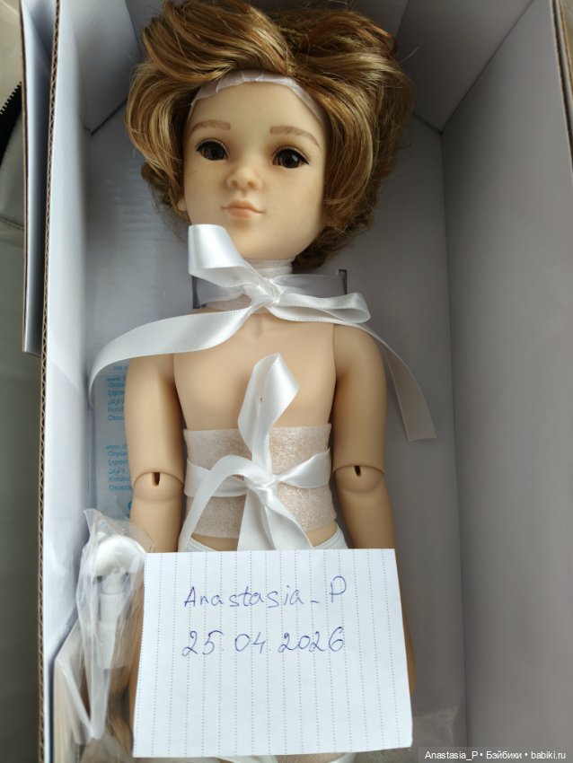 Дуглас Руби Ред, клубная кукла 2025 года