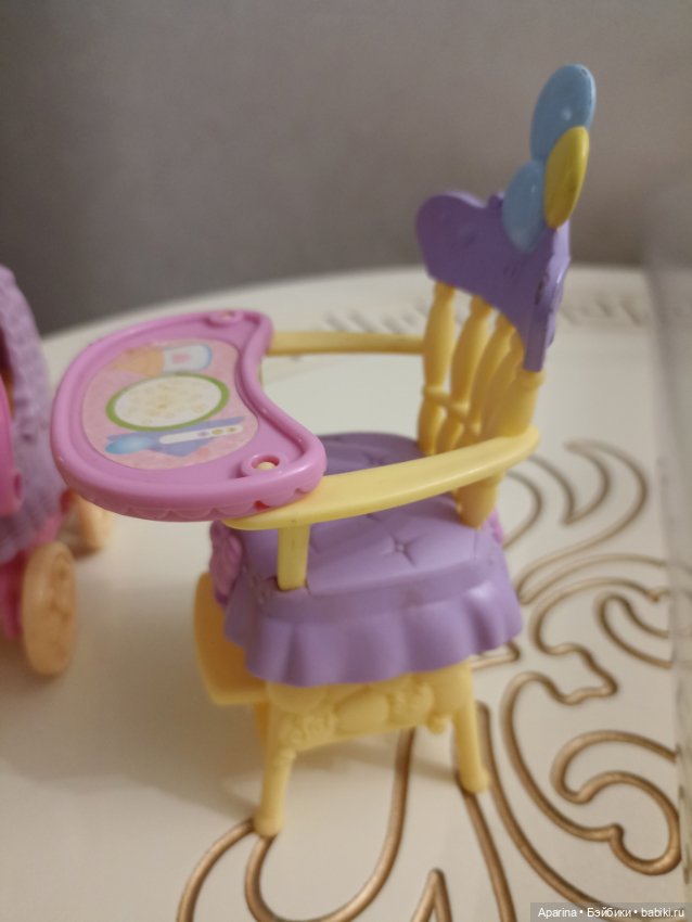 Стульчик и коляска для пупсов (фото 4)