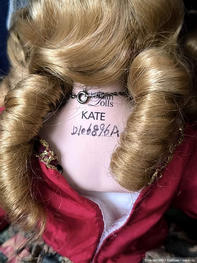 Коллекционная фарфоровая кукла Kate (фото 4)