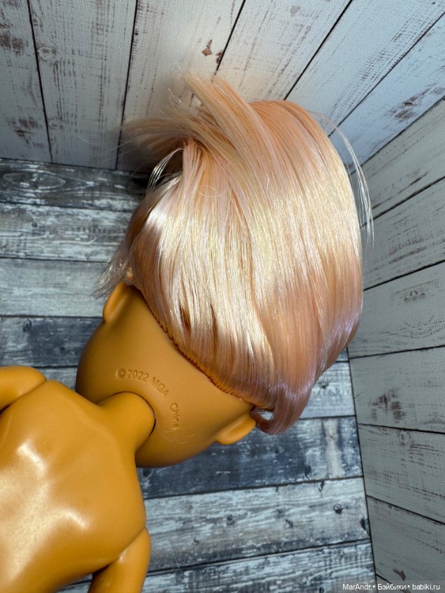 Кукла Rainbow High Сабрина