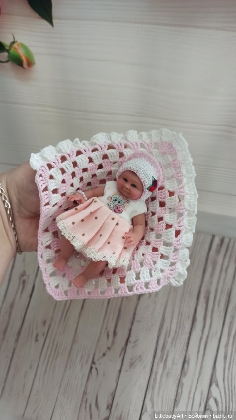 Силиконовая малышка 11 см