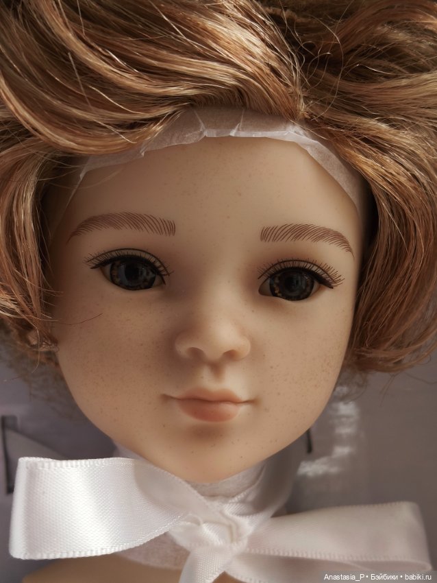 Дуглас Руби Ред, клубная кукла 2025 года (фото 3)