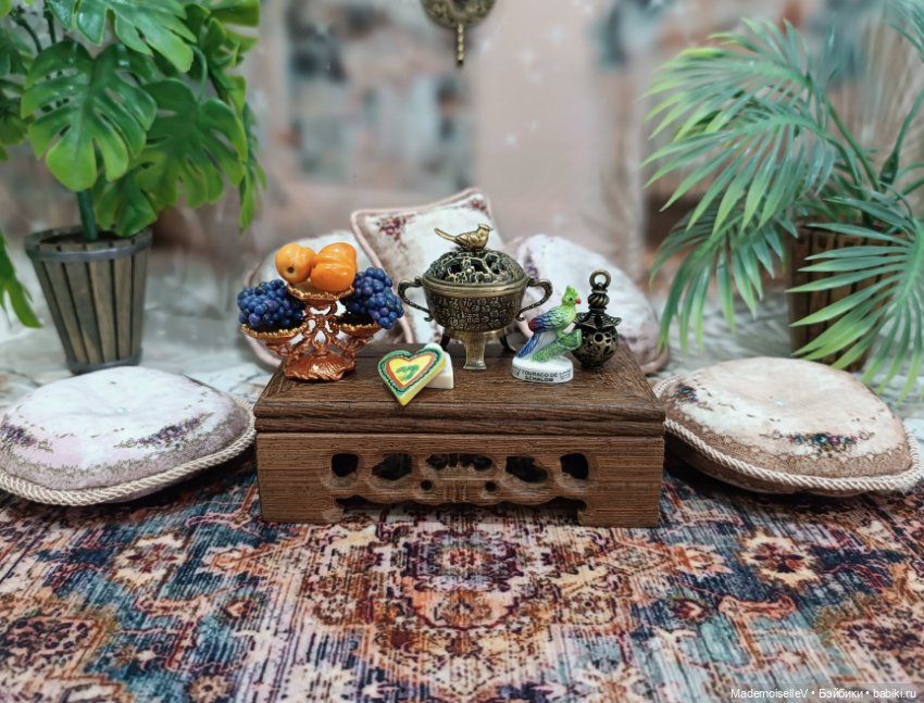 Низкий столик в восточном стиле (фото 3)