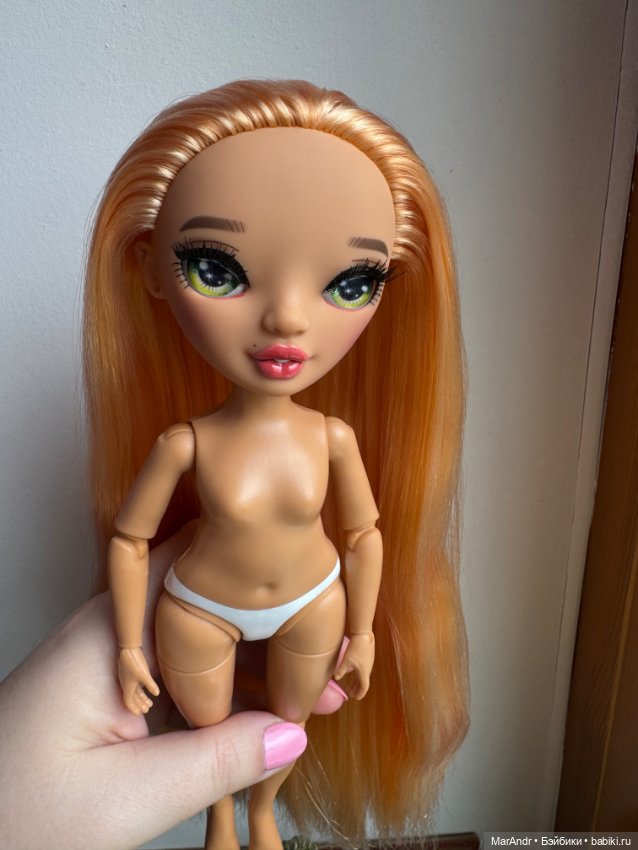 Кукла Rainbow High Color & Create (фото 6)