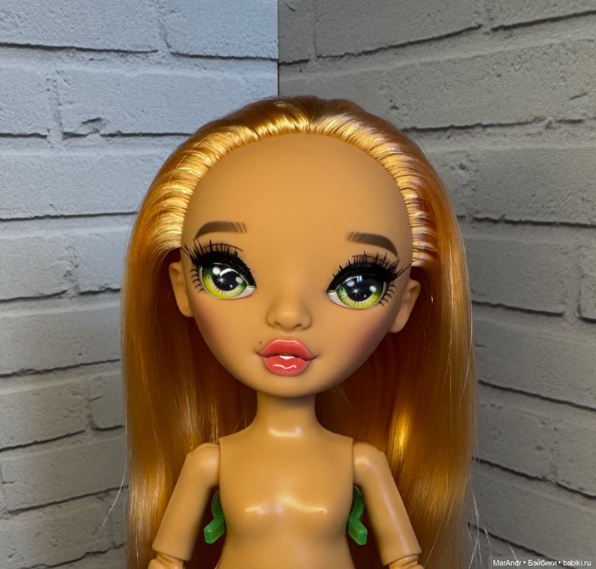 Кукла Rainbow High Color & Create (фото 2)