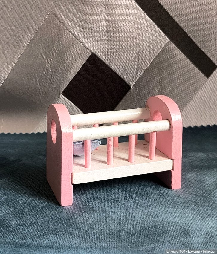 Винтажные кроватки для пупсиков (фото 10)