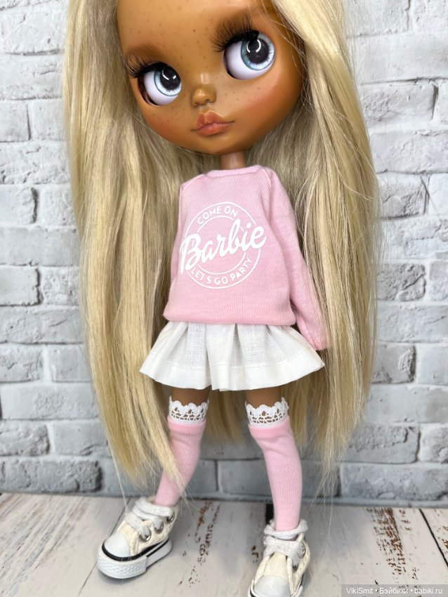 Продаю новую одежду для кукол Блайз