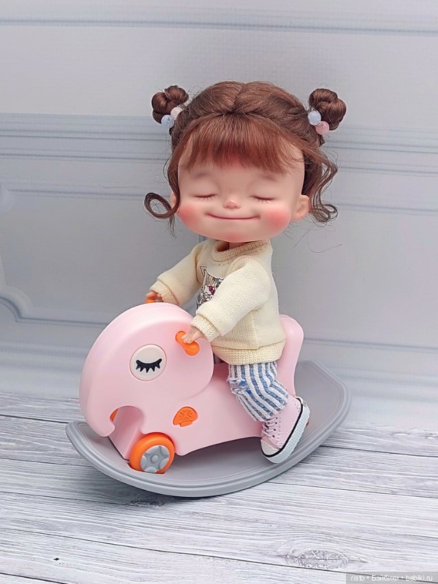 Розовая каталка-качалка слоник для кукол ob11 от Yestary
