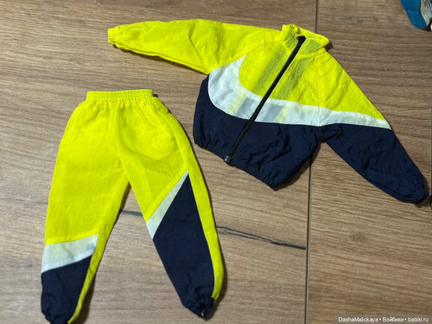 Спортивный костюм на экшена 1/6