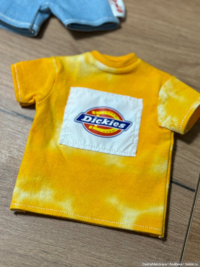 Комплект с шортами на экшена (фото 2)