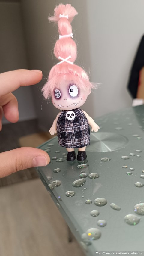 Вампирша OOAK Ddung — ООАК (кастом куклы) (фото 4)