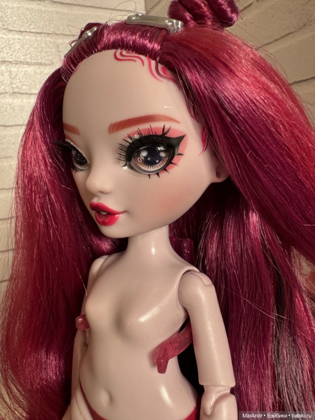 Кукла Rainbow High Скарлет (фото 2)