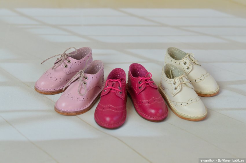 Ботиночки "Броги" для кукол Руби Ред 37 см