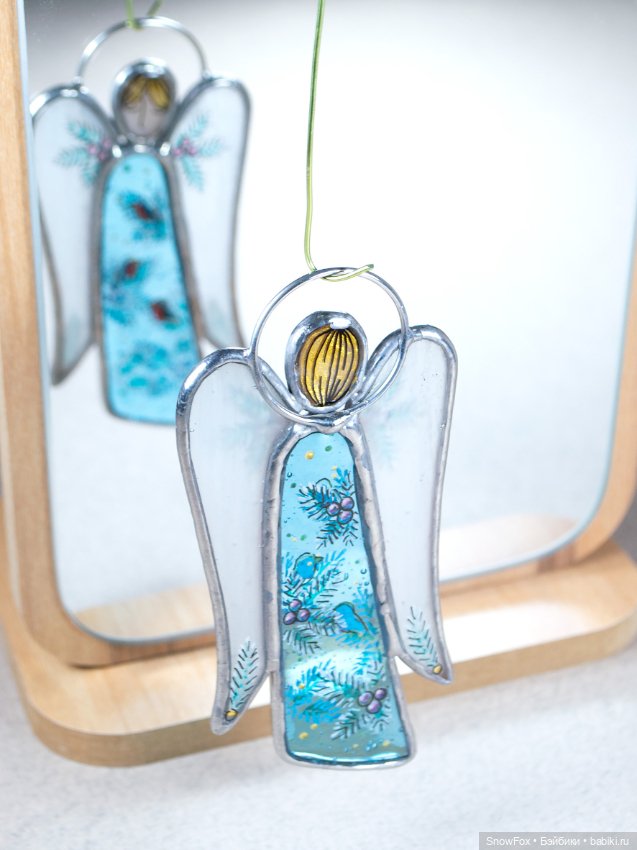 Витражный ангел "Снегири" в технике Тиффани (фото 2)