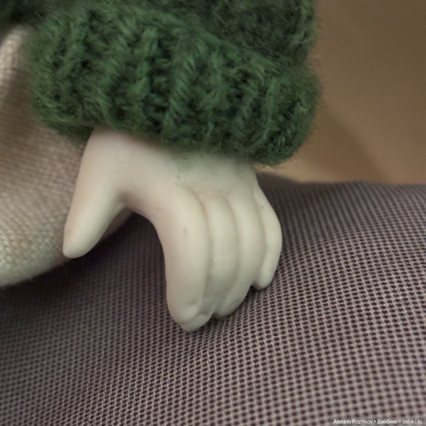 Коллекционная фарфоровая кукла (фото 6)