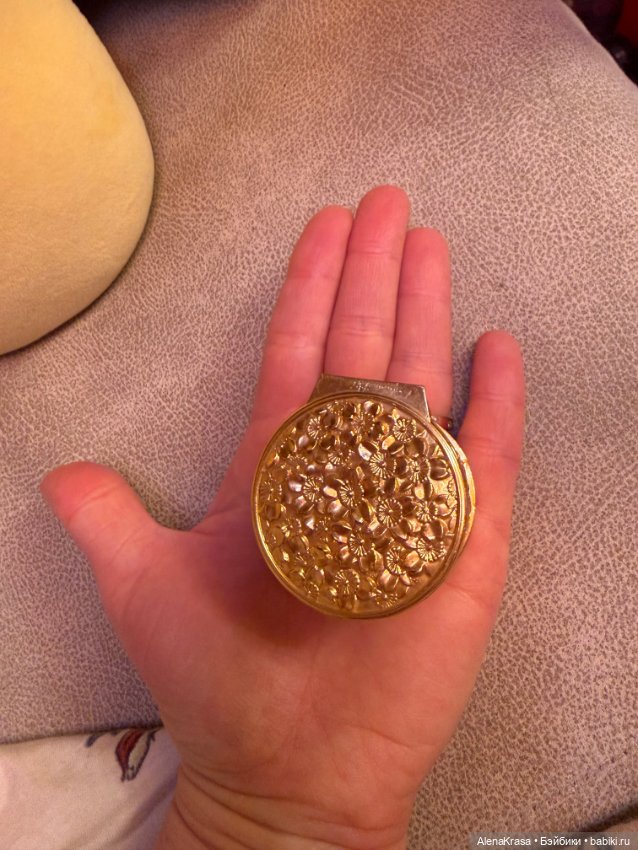 Маленькая шкатулка — Аксессуары для кукольных фотосессий (фото 2)