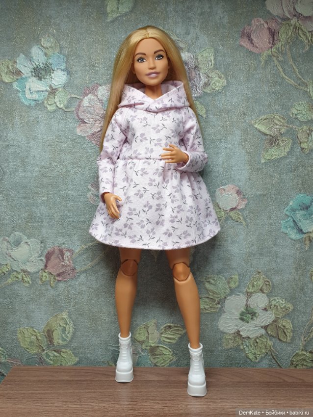 Лот одежды на Барби пышку (фото 2)