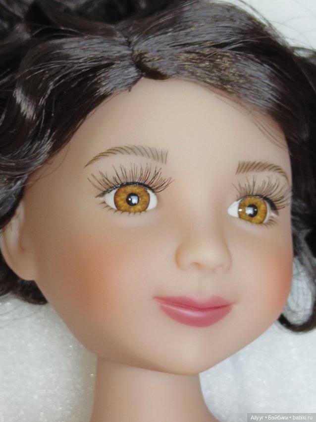 Кайла Ruby Red + набор одежды и обуви (фото 7)