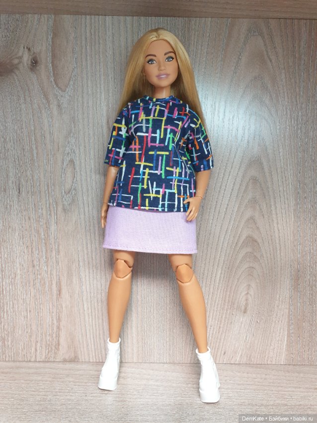 Лот одежды на Барби пышку (фото 4)