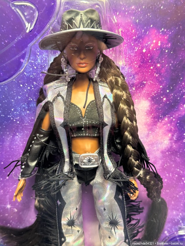 Барби Модный рубеж 2 серия (фото 2)