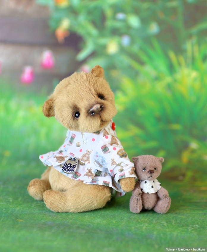 Медвежонок Варюша с медвежонком Миней