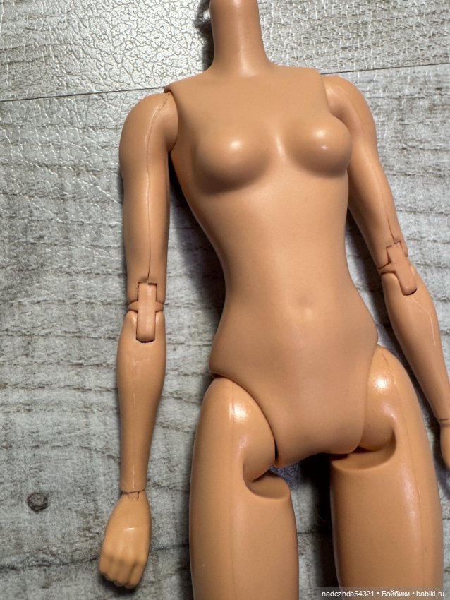 Тело Барби Чудо-женщины выпуск в честь 85-летия (фото 6)