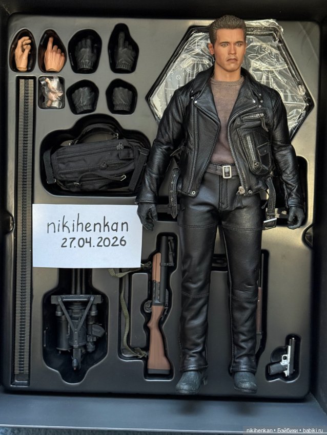 Hot Toys DX10 Terminator 2 – T-800 (фото 3)