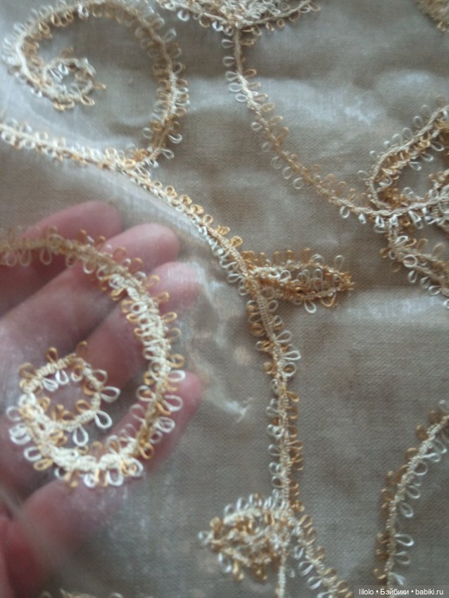 Отрезик ткани для кукольного рукоделия