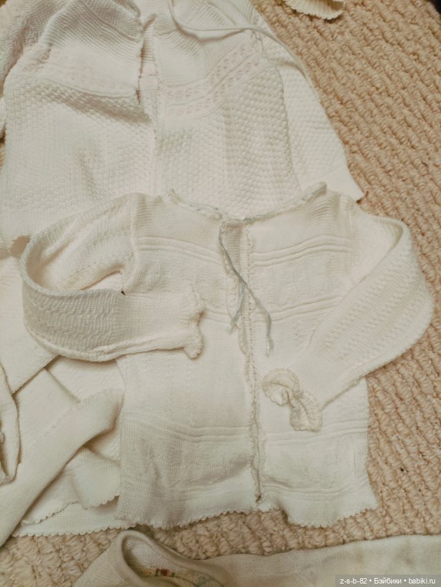 Лотом 12 кофточек на кукол ГДР (фото 4)
