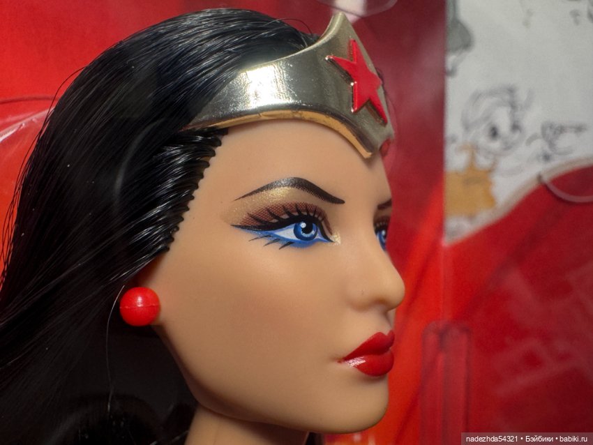 Барби Чудо-женщина выпуск в честь 85-летия (фото 5)