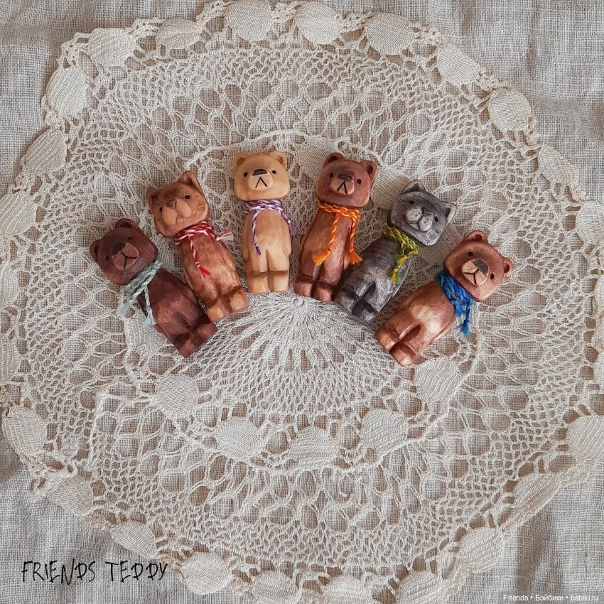 Мишки для добрых дел. И котик :)