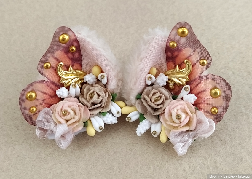 Продам комплект из ушек на магнитах и сумочки