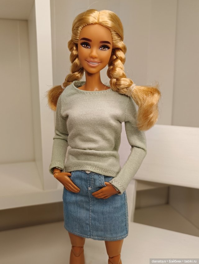Одежда для кукол типа Барби джинсовая юбка и лонгслив