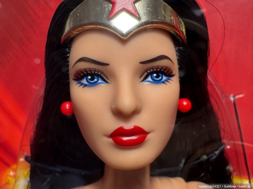 Барби Чудо-женщина выпуск в честь 85-летия (фото 7)