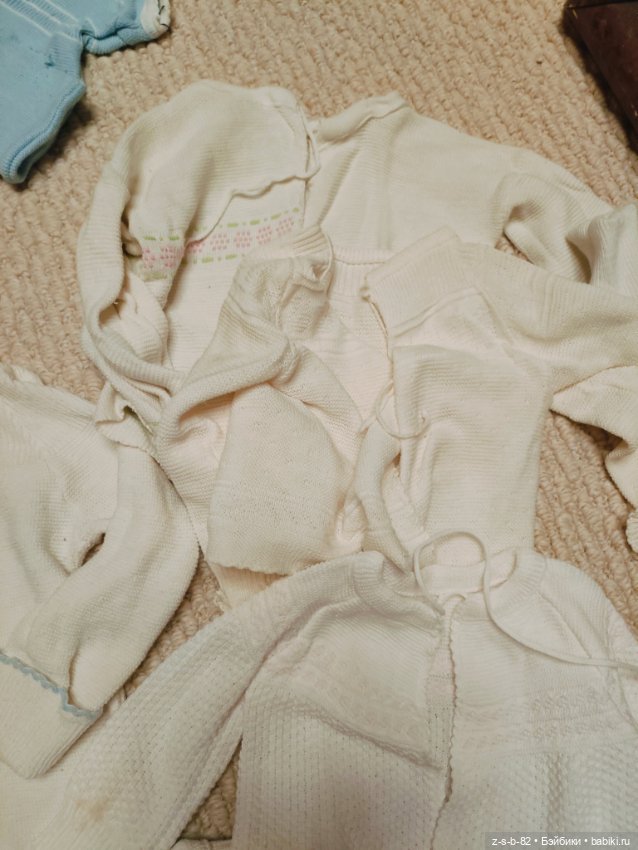 Лотом 12 кофточек на кукол ГДР (фото 2)