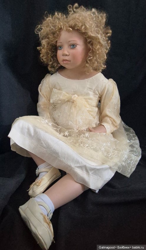 Teodora Christine Orange — Фарфоровые куклы