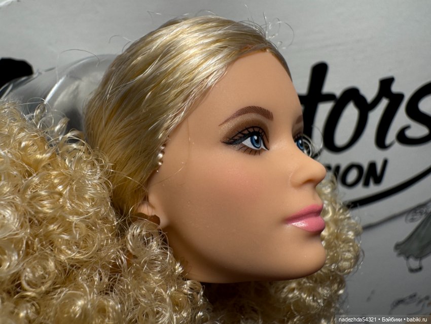 Барби Базовая модель №7 Виктория (фото 4)