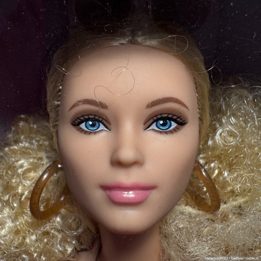 Барби Базовая модель №7 Виктория (фото 8)