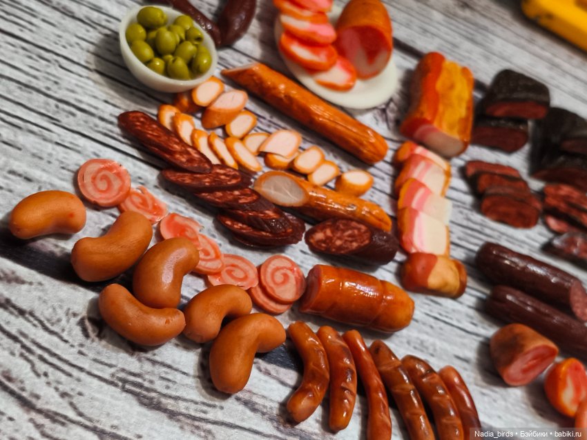 Набор мясных деликатесов 1/6 из полимерной глины (фото 10)