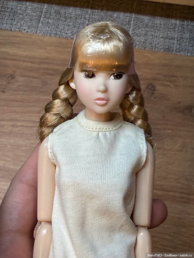 Момоко (Momoko) Happy Bag 2024, beige