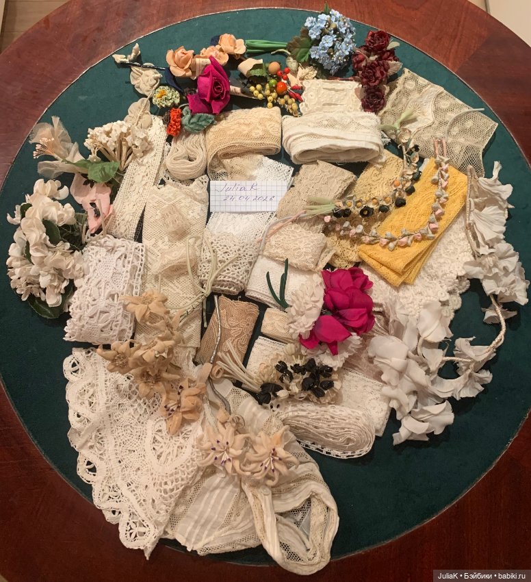 Антикварное и винтажное кружево, элементы и букетики цветов (фото 7)