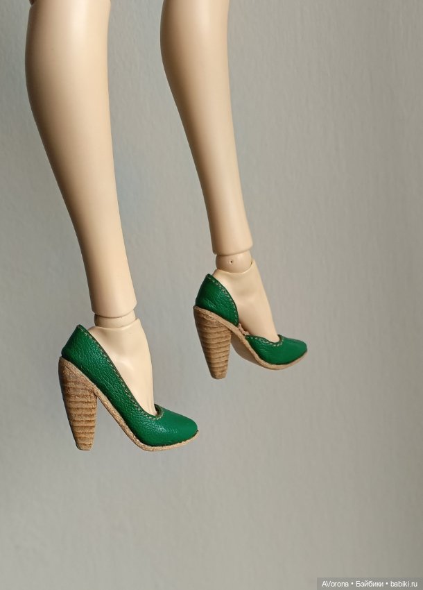 Зеленые🍀кожаные туфли с высоким набоным каблуком (фото 5)