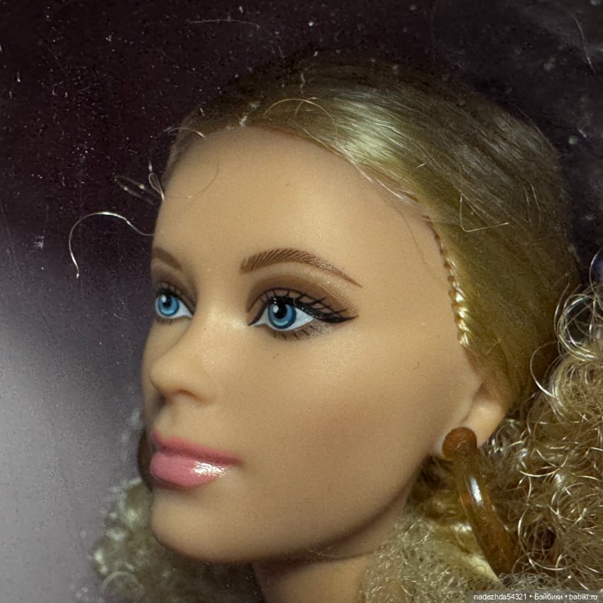 Барби Базовая модель №7 Виктория (фото 7)