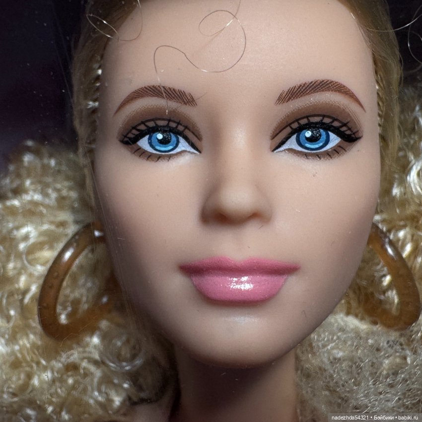 Барби Базовая модель №7 Виктория (фото 5)