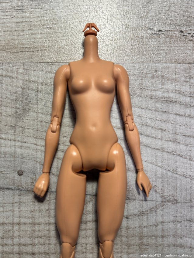 Тело Барби Чудо-женщины выпуск в честь 85-летия (фото 5)