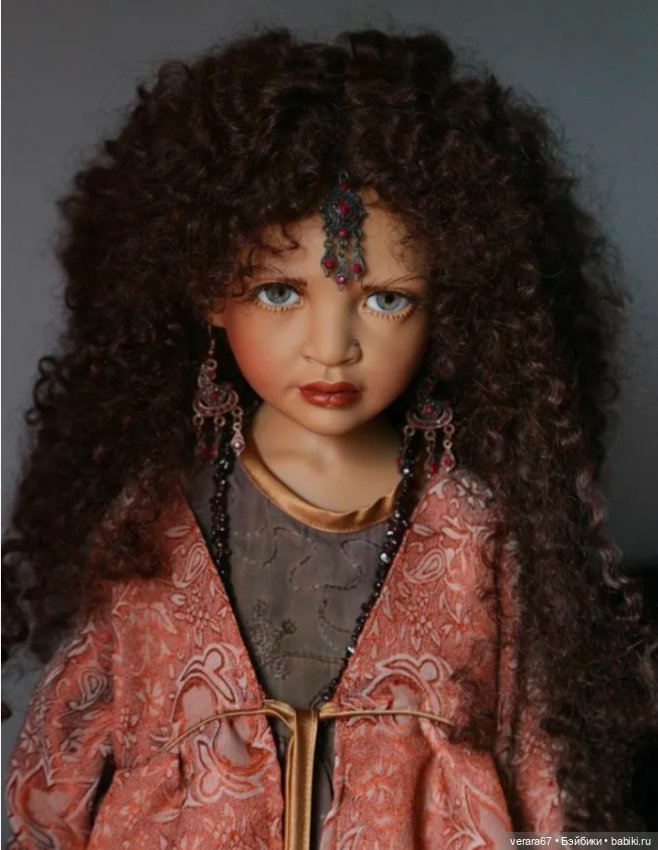 Прекрасная Ulia Found от Philip Heath 2003 год