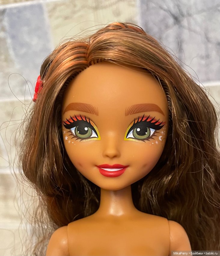 Barbie Dream besties Тереза: базовая, роликовая, аутфиты (фото 6)