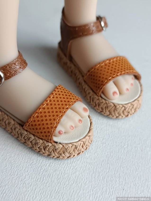 Босоножки для Руби Ред Ruby Red Fashion Friends (фото 6)